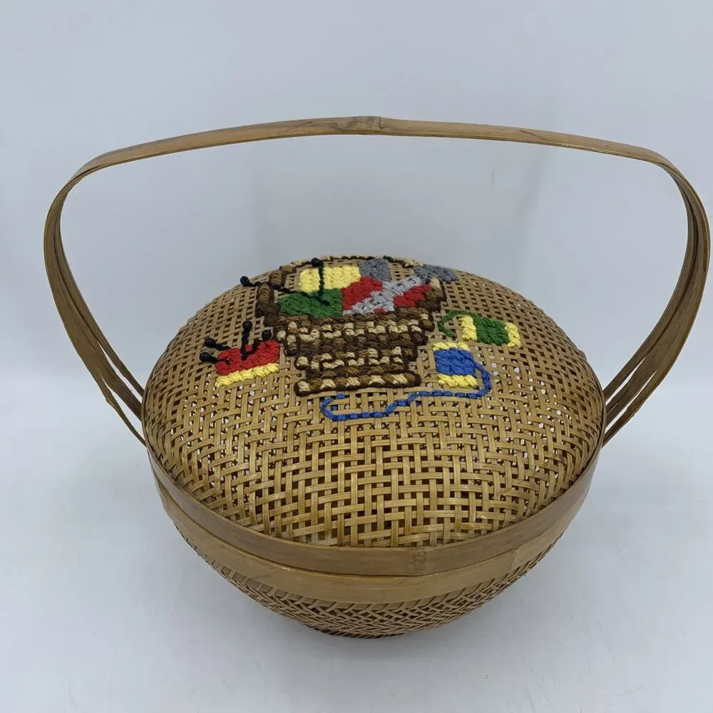 Vtg Rattan Sewing Basket Crochet Handmade‎ Boho Farmhouse Unique Cottagecore